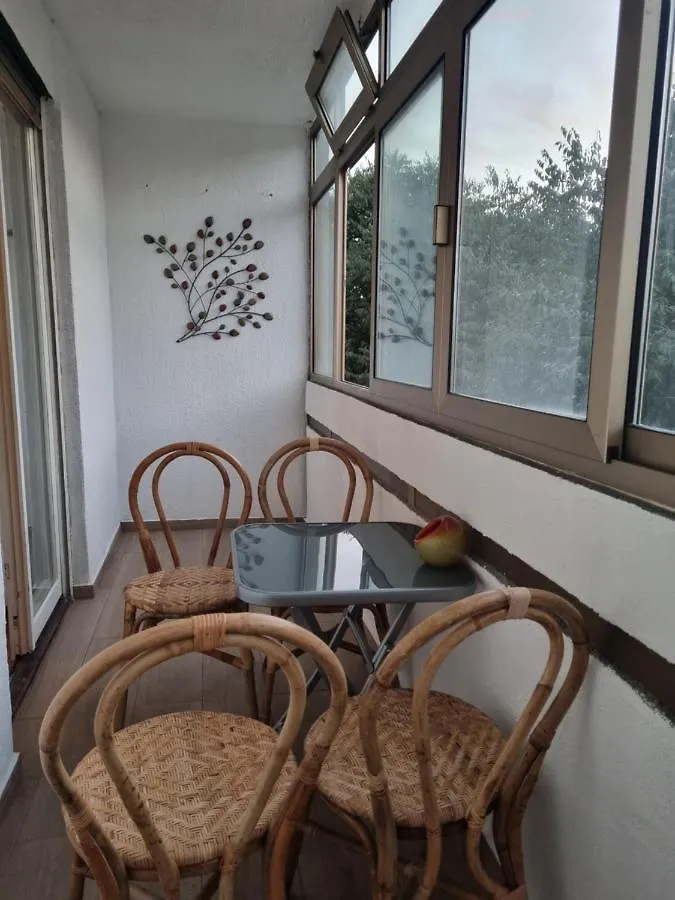 Apartman Roza Pula 0*,
